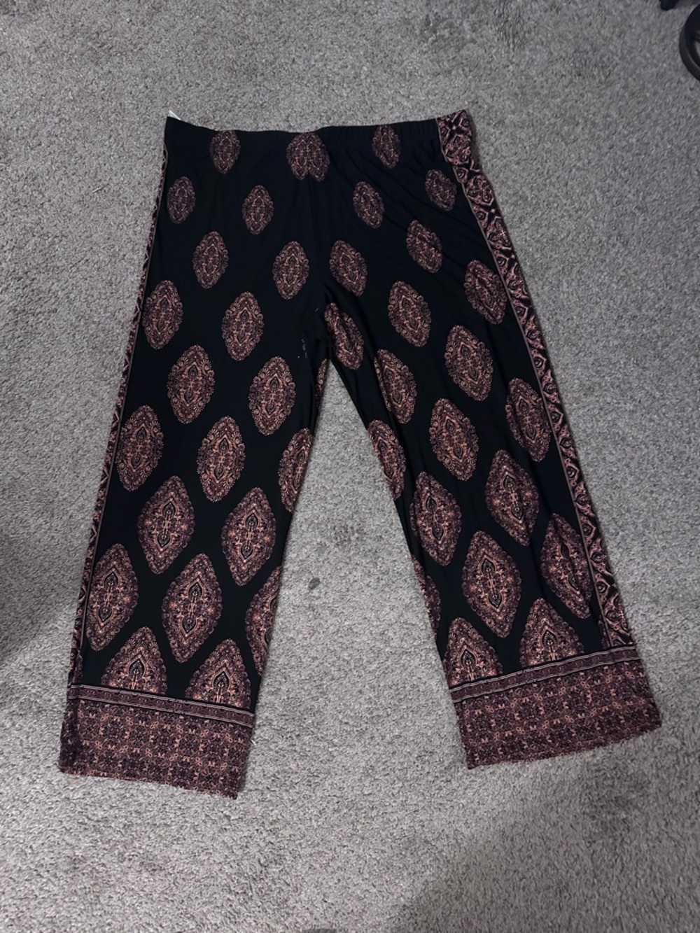 Susan Graver Black and Gray Knit Top